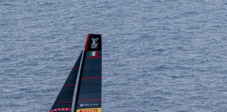 Luna Rossa suffered a major structural failure, breaking their traveler system – VIDEO